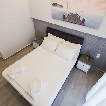 Flow - White Tower Two Bedroom