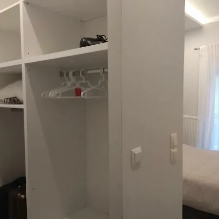 Apartment Flow - White Tower Two Bedroom *