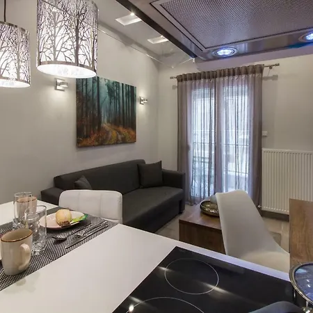 Flow - White Tower Two Bedroom