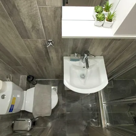 Flow - White Tower Two Bedroom *