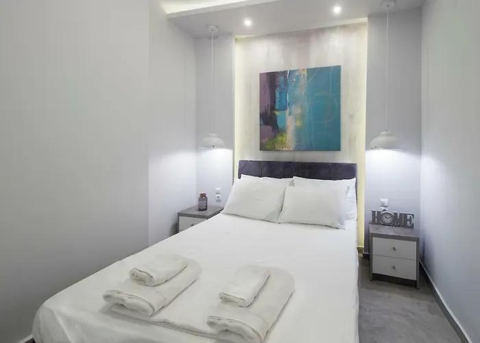 Apartment Flow - White Tower Two Bedroom *