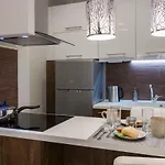 Flow - White Tower Two Bedroom