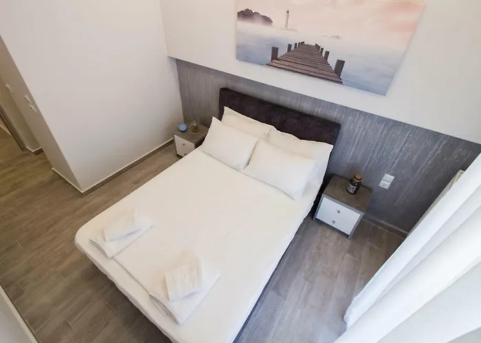 Flow - White Tower Two Bedroom